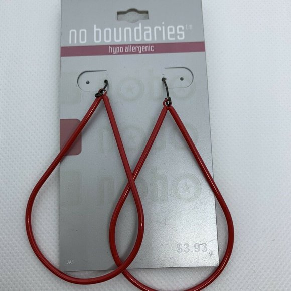 Fashion Jewelry Red Hoop Earrings & Gold Leaf Chan - Picture 3 of 3